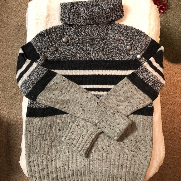 Cozy Winter Sweater - Picture 3 of 6